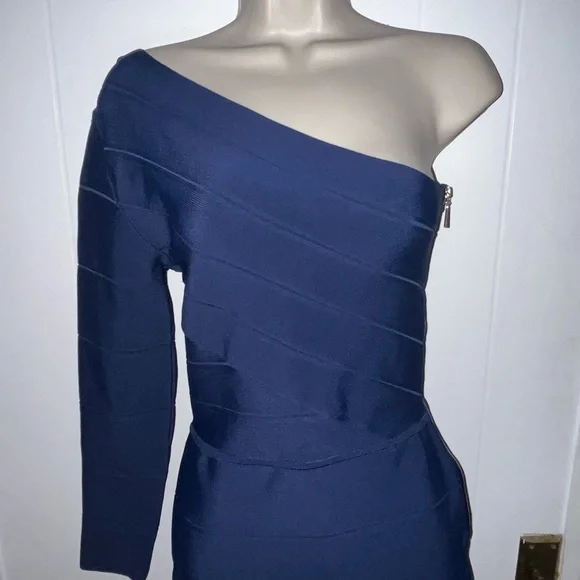 NWT | Guess by Marciano Navy One Shoulder Bandage Dress!! - Picture 5 of 7